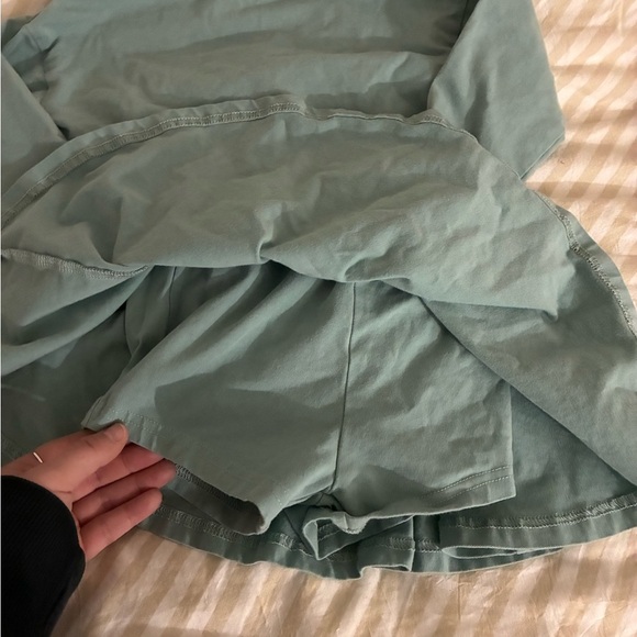 Holley & Sage Green Long Sleeve Top and Skirt Set Size 4T - Picture 4 of 5